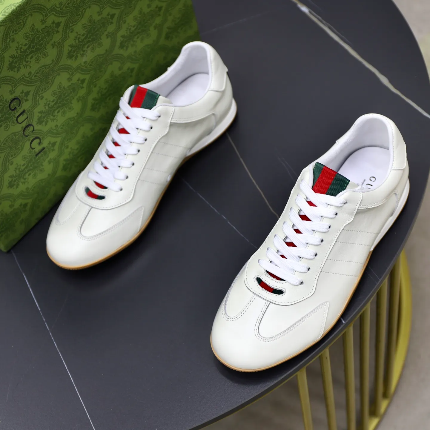 Ex-factory price: 462💰🙅‍♂️🙅‍♂️🙅‍♂️ Brand: Gucci GUCCi Standard code: 38-44 (45 customized) Grade: Same as the official website Material: Original cowhide surface Comfortable and breathable pigskin lining Lightweight and wear-resistant sports outsole Style category: Men's fashionable casual shoes Running sneakers Distinguished luxury brand elements Top luxury Color: actual picture color